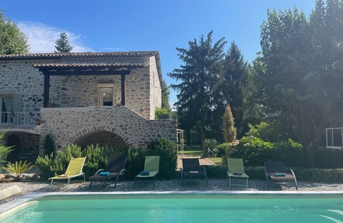 Aubenas House | Charming gîtes 320m2 for up to 22 people +heated pool 300m from the Ardèche river