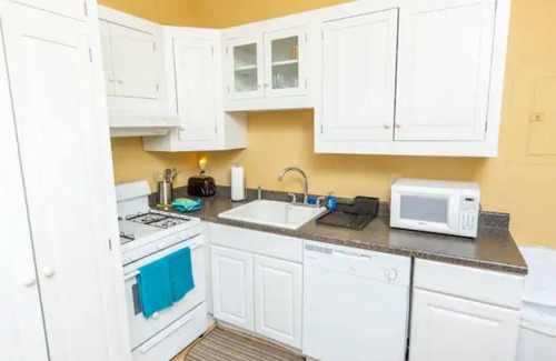 Glendale House | Charming Glen Gables Suite