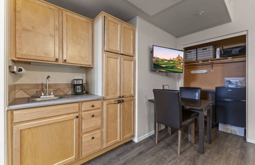 Fountain Hills Apartment | Charming Ground-Level Condo Near Dining, Park & Trails With Pool & Hot Tub