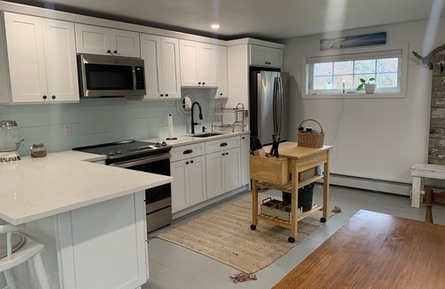 Truro Apartment | Charming Guest House in Truro