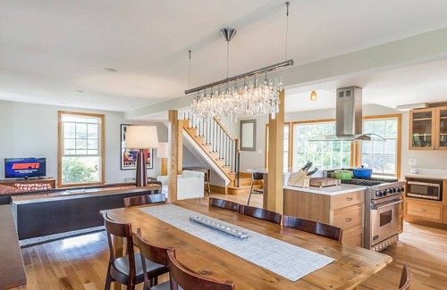 Edgartown House | Charming guest house set on horse farm, walk to downtown Edgartown