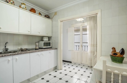 San Ambrosio House | Charming Home "Casa Romero" in Historic Centre with Balcony and Wi-Fi