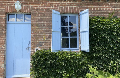 Neuville-sur-Touques House | Charming house in the grounds of a Pays d'Auge manor house