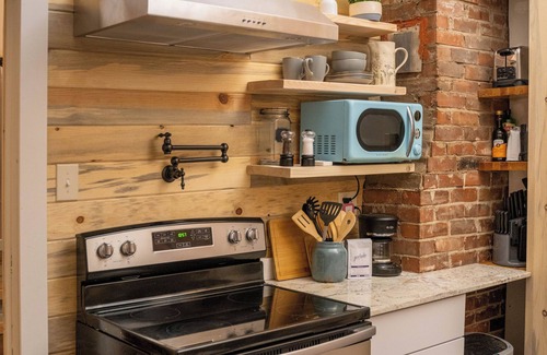 Cascade-Chipita Park Cabin | Charming, Historical Cabin in Cascade-Chipita Park