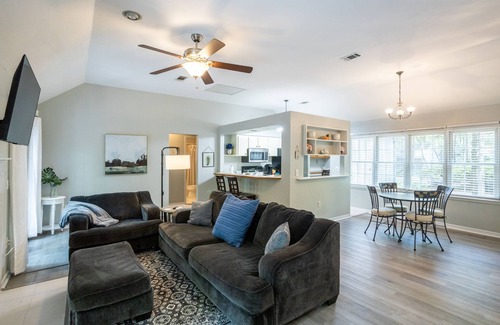 Haile Plantation House | Charming Haile - Pet Friendly - Family Cottage in Wooded Nature Setting