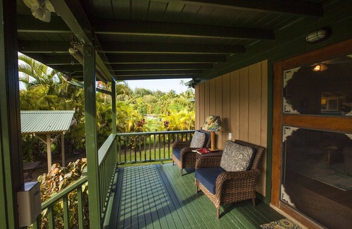 Hanalei Cottage | Charming Hanalei Beach Cottage Walk to town & the Beach! A/C TVNC-1091