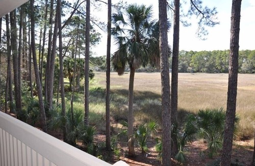 Sea Pines House | Charming Harbour Town Home - Walk to Harbor, Pool, Golf with 2 King/2 Queen
