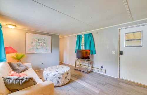 Hernando House | Charming Hernando Retreat with Screened Patio!