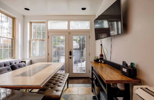 Capitol Hill House | Charming Historic Capitol Hill Row Home w/parking - perfect location