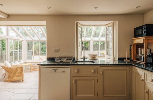 Thurlestone House | Charming historic cottage in the heart of Thurlestone