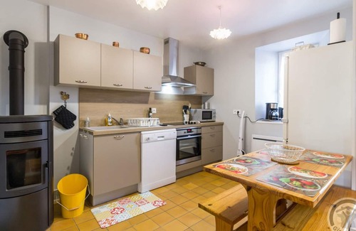 Varouville Cottage | Charming Historic House, Fully Equipped with Modern Amenities, Close to Stunning Cotentin Coast