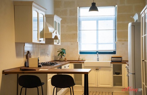 Senglea House | Charming Historic Home With Rooftop Views