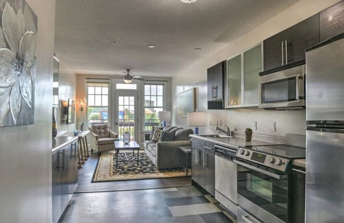 Asheville Condo | Charming Historic King James Building Unit #8