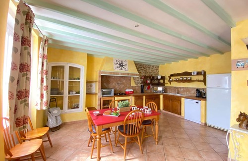 Portbail House | Charming holiday home with garden in the Cotentin.