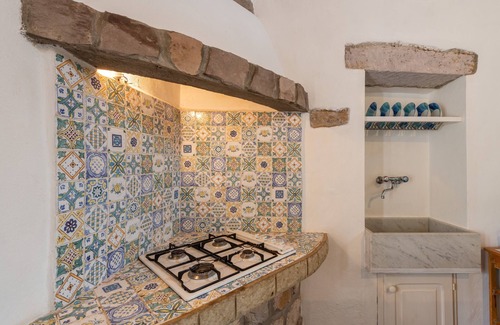 Carloforte House | Charming Holiday Home “Dimora tipica Carlofortina” with Sea View, Mountain View & Terrace