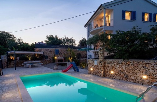 Garica Villa | Charming holiday home Padrone in a quiet environment