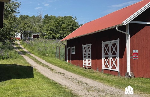 Norra Fagelas House | Charming holiday home with views of the landscape and close to Lake Vättern |SE08084