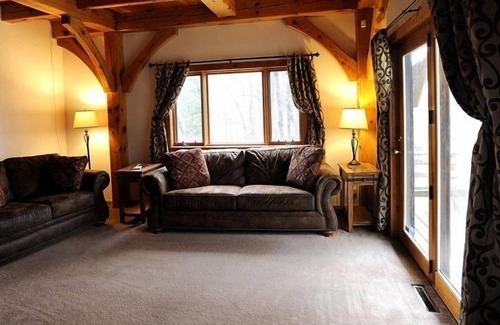 Harbor Springs House | Charming Home (3bed, 2bath) Nestled in Woods and Close to Town