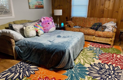 Southport House | Charming home across the street from the Cape Fear River
