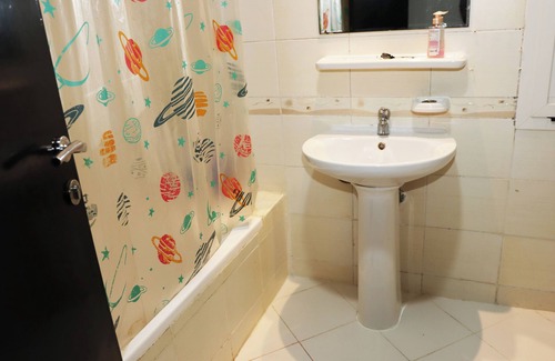 Al Khan Bed & Breakfast | Charming home away from your home with WiFi, fitness room in lovely Sharjah.