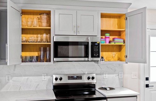 Rocky Mount House | Charming Home for 10 in Rocky Mount