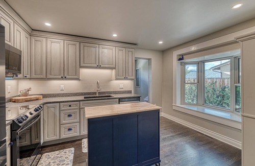 Salida House | Charming home in Downtown Salida on D st! Newly remodeled!