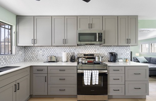 Alhambra House | Charming Home in Phoenix with reliable WiFi!