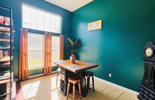 Pocono Pines House | Charming Home in the Poconosn 4-bedroom house with WiFi and AC in Pocono Pines