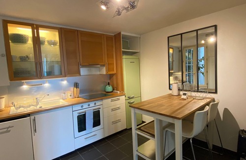 Le Pecq Apartment | Charming home in the heart of St Wandrille quarter