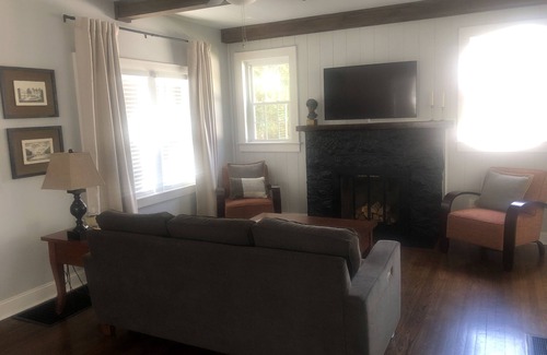 Bowling Green House | Charming Home in a Perfect Spot