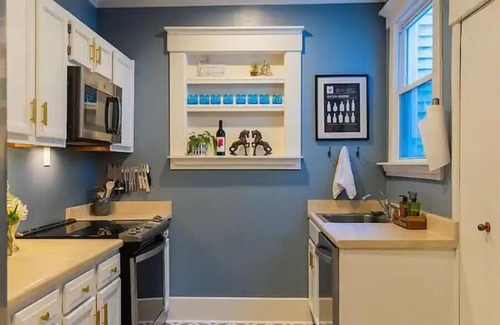 Tyler Park House | Charming Home just off Bardstown Rd