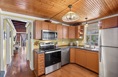 Hills T P House | Charming Home, Private Pool, Short Walk to Restaurants and Beach!