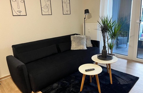 Weyhausen Apartment | Charming Homes - Studio 16