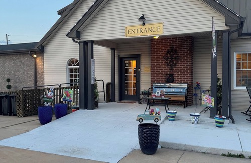 Woodbury Apartment | CHARMING HOTEL SUITE IN AMAZING WOODBURY TN
