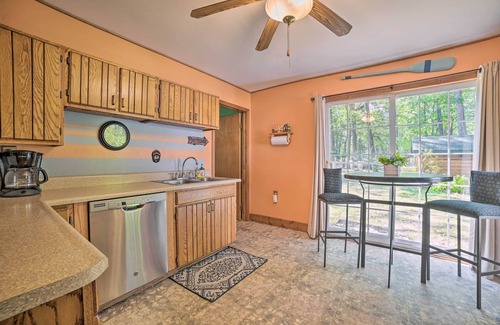 Prudenville Cottage | Charming Houghton Lake Cottage w/Backyard!