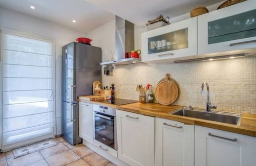 Villeneuve-Loubet House | Charming house with private pool