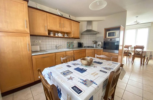 Pleumeur-Bodou House | Charming house 300m from the sea, Ile Grande, parking included