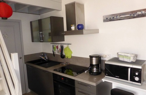 Les Mathes House | Charming House 4/5 pers, Private Garden, Parking, Pool Residence