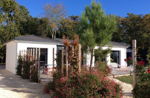 Les Mathes Villa | Charming house, 4 stars, in the middle of the village, 4 km away from the beach