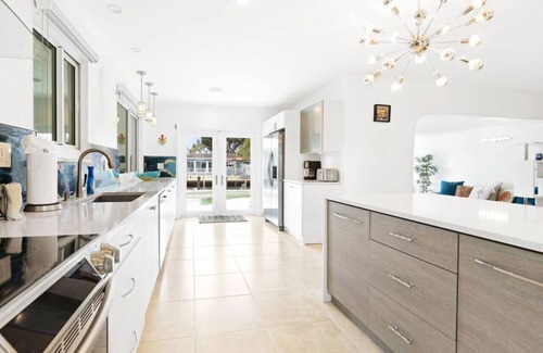 Argonaut Isle House | Charming House Bayfront 3bed 2bath