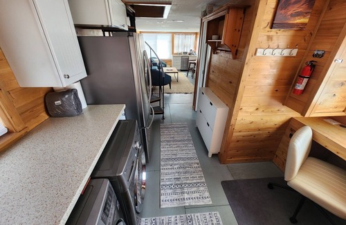 Cape Charles Boat Rental | Charming house boat with 2 bedrooms and WiFi, AC in Cape Charles
