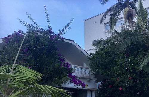 Matinhos House | Charming house facing the sea