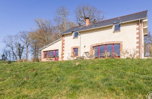 Breville-sur-Mer Cottage | Charming house near Granville with garden and terrace