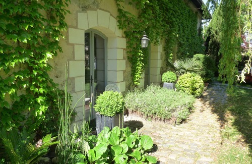 Le Taillan-Medoc House | Charming house just outside Bordeaux with heated swimming pool