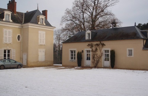 Roeze-sur-Sarthe House | Charming house dependence of a castle, 6 people, 50m2 living room, large park