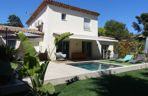Antibes House | CHARMING HOUSE IN ANTIBES WITH SWIMMING POOL CLOSE TO THE BEACH
