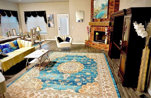 Lubbock House | Charming house in delightful Lubbock with WiFi, AC, fitness room