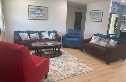 Warm Mineral Springs House | Charming house in Sarasota C-ty walking distance Warm Mineral Springs Lake, FL