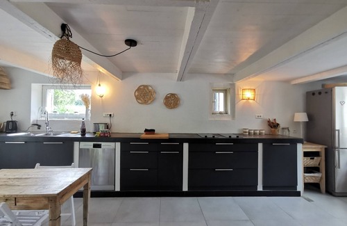 Grignan House | Charming house in the countryside with small river
