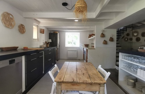 Grignan House | Charming house in the countryside with small river